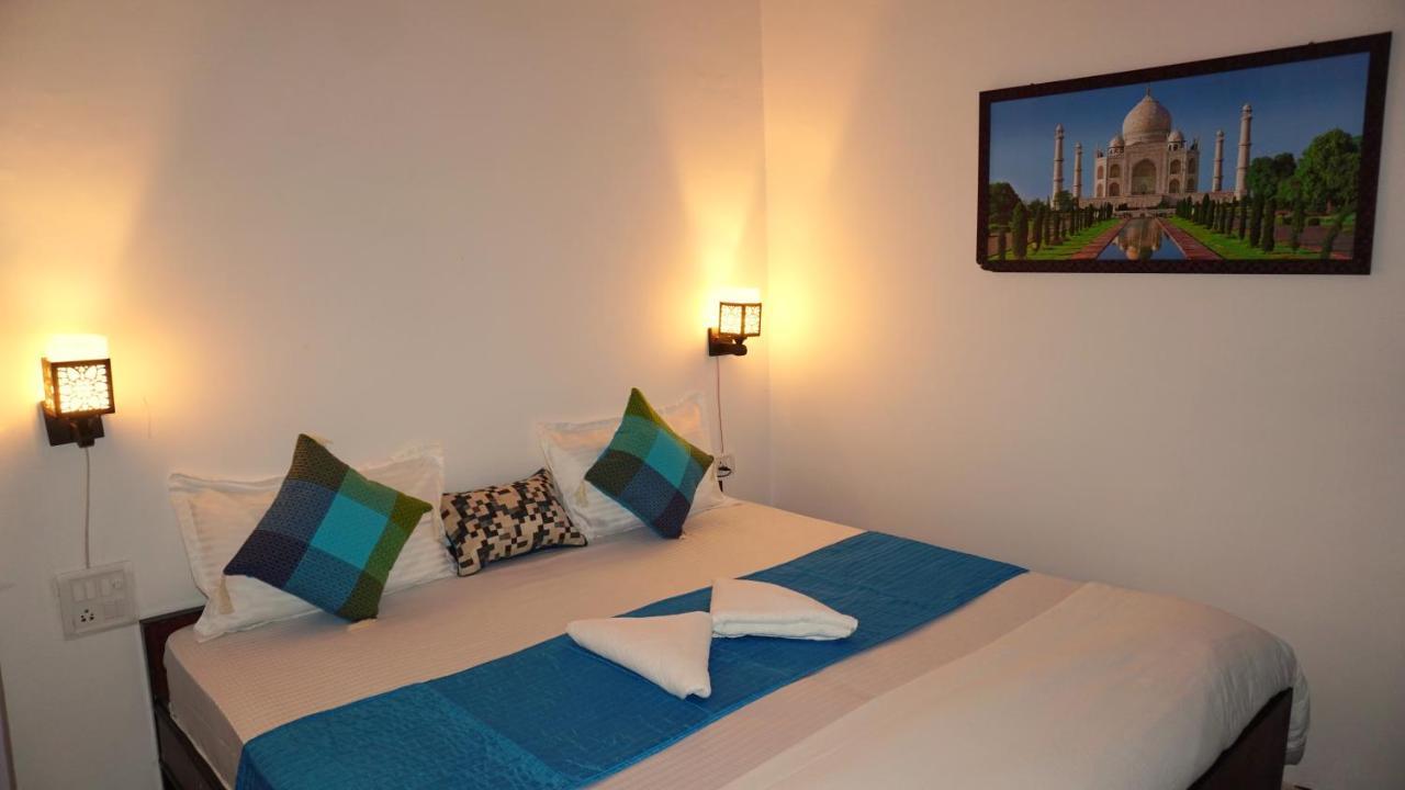 Zostel Agra Hostel Agra  Buitenkant foto