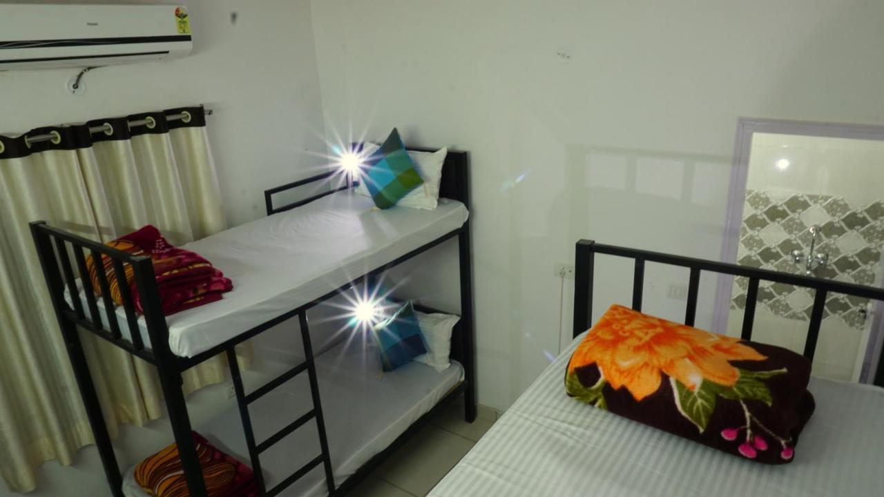 Zostel Agra Hostel Agra  Buitenkant foto
